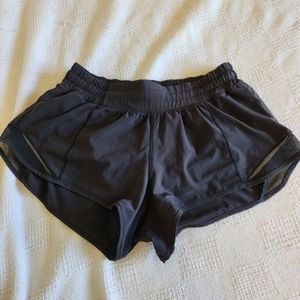 Hotty Hot Low-Rise Lined Short 2.5" Size 6